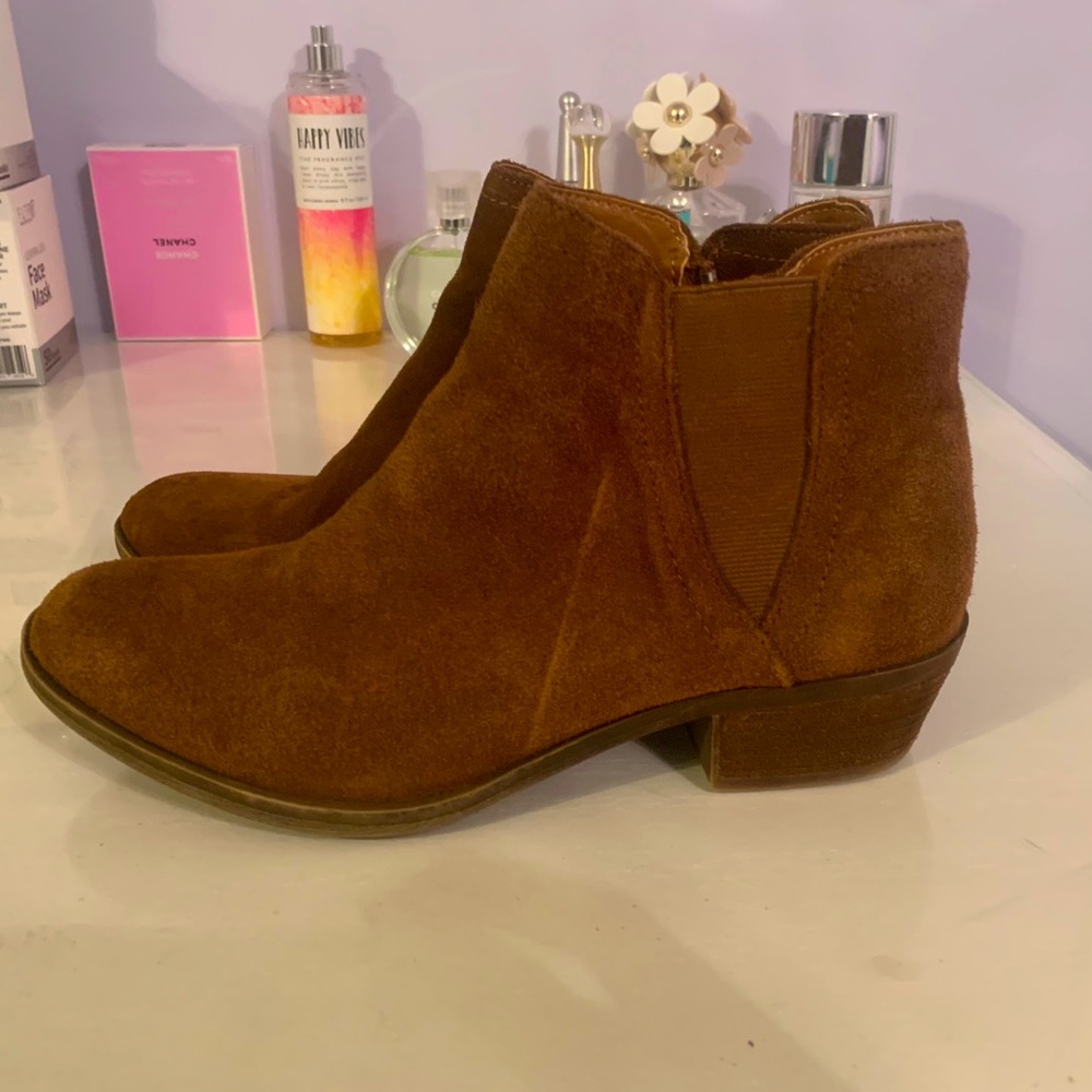 Kensie Booties Brown Suede